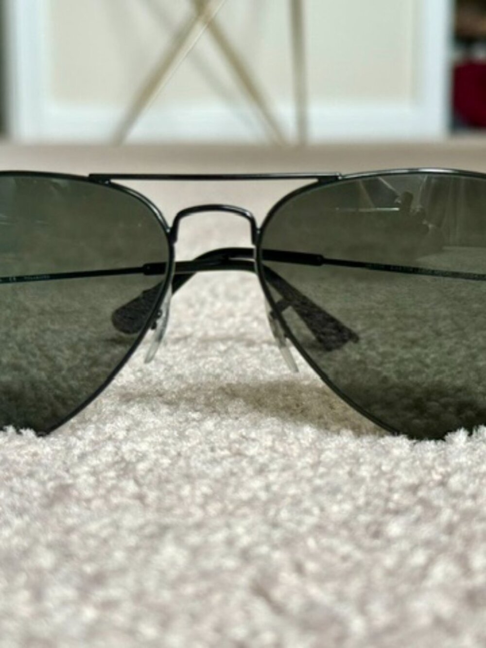 Like New Polarized Ray-Ban Black Aviator Sunglasses With Black Lenses - Picture 5 of 13